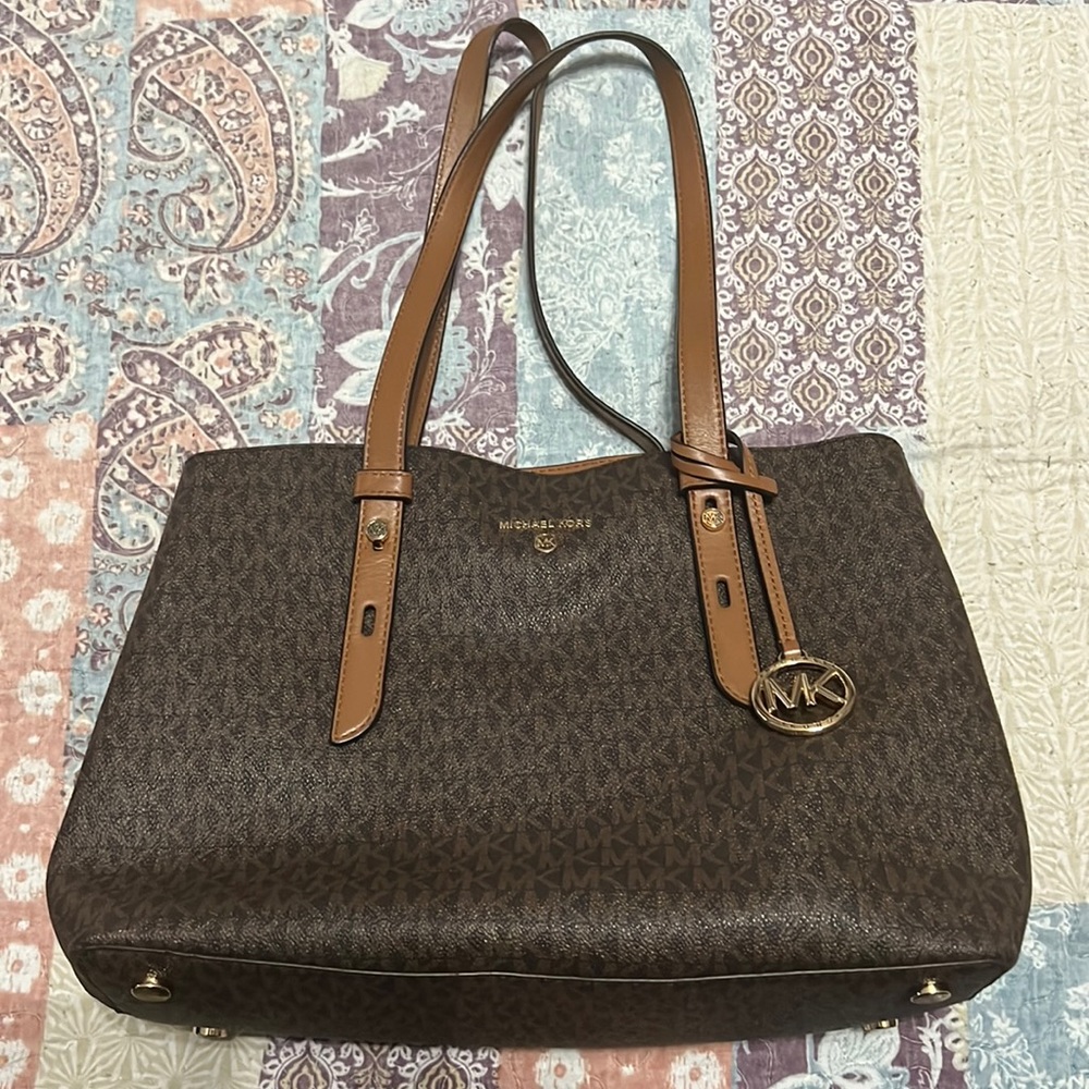 Michael Kors hand bag